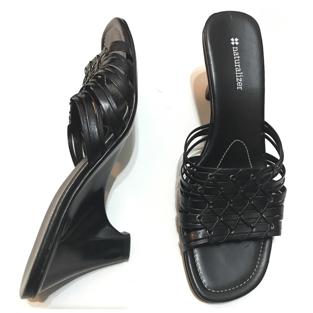 NATURALIZER | Strappy Black Heel Sandals -- 8.5